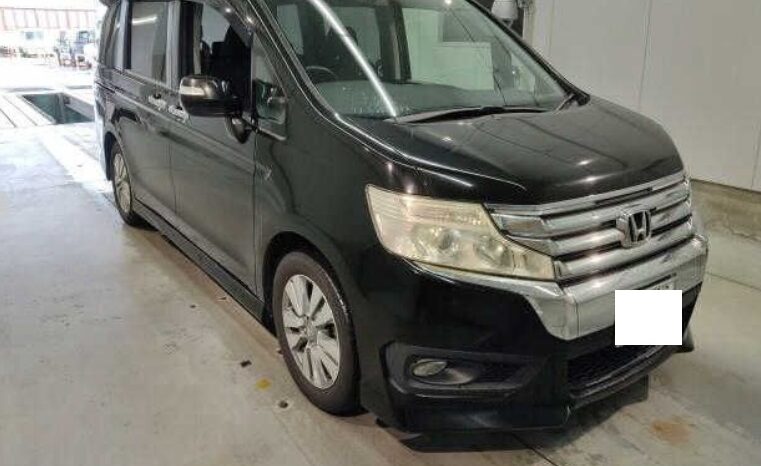 
								HONDA STEPWAGON full									