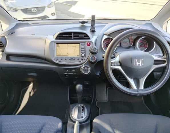 
								HONDA FIT full									