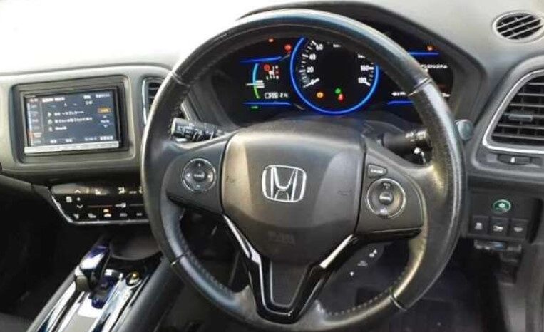 
								HONDA VEZEL HYBRID full									