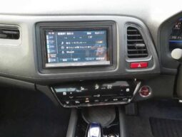 
										HONDA VEZEL HYBRID full									