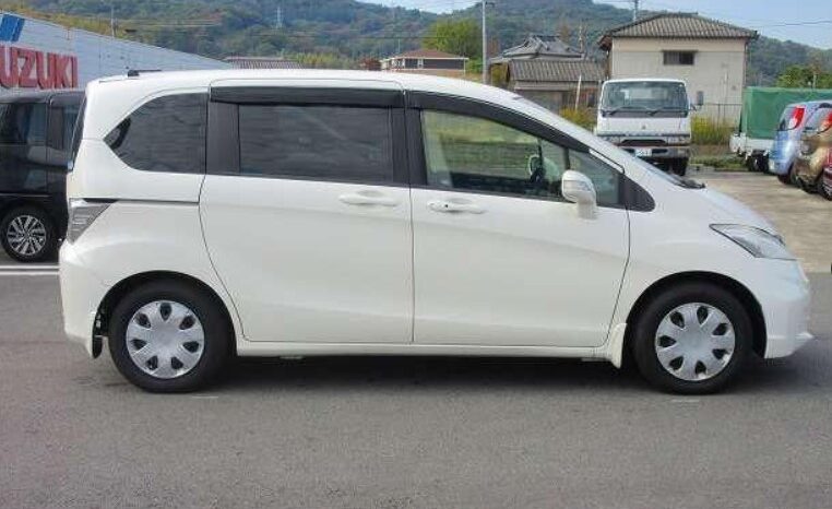 
								HONDA FREED full									