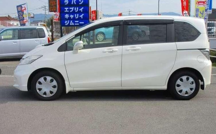 
								HONDA FREED full									