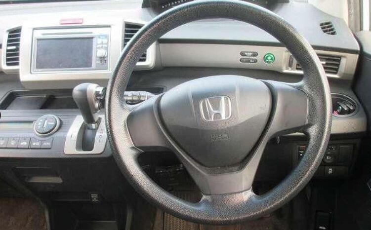 
								HONDA FREED full									