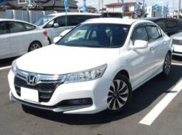 
										HONDA ACCORD HYBRID full									