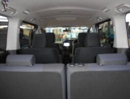 
										TOYOTA VOXY full									