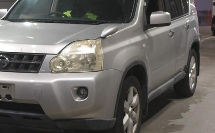 
								NISSAN X-TRAIL full									