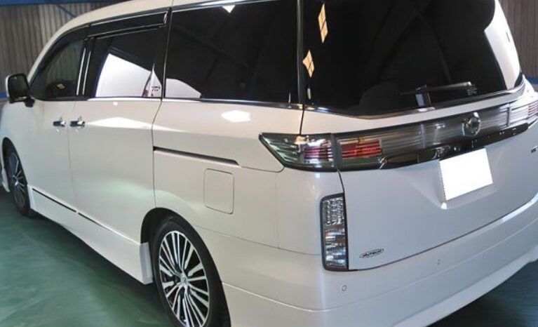 
								NISSAN ELGRAND full									