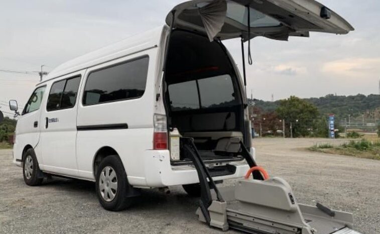 
								NISSAN CARAVAN full									