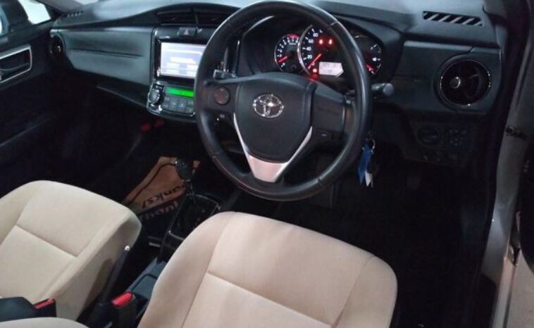 
								TOYOTA COROLLA AXIO full									