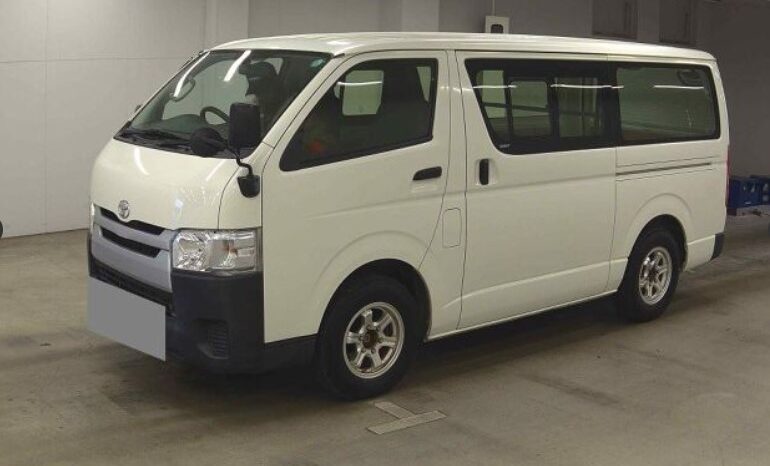 
								TOYOTA HIACE VAN full									