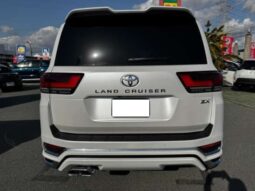 
										TOYOTA LAND CRUISER full									