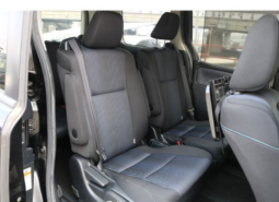 
										TOYOTA VOXY full									