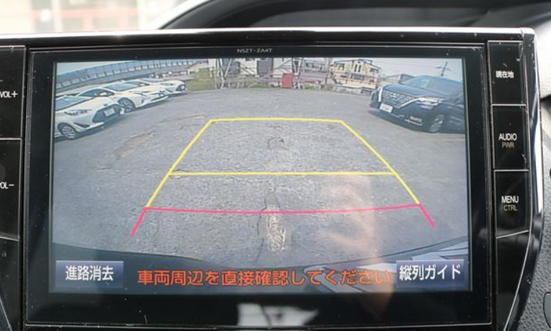 
								TOYOTA VOXY full									