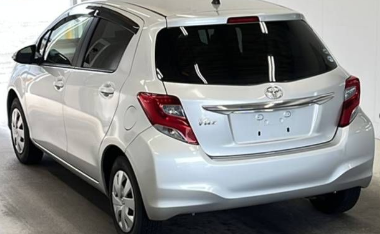 
								TOYOTA VITZ full									