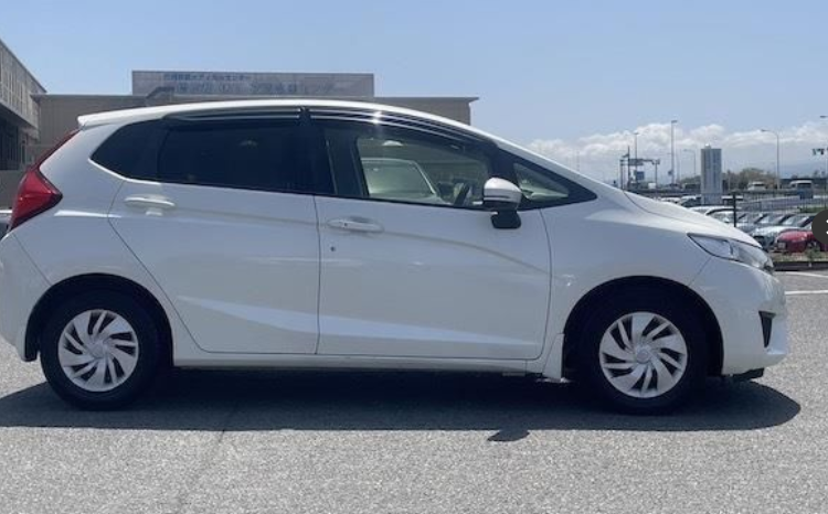 
								HONDA FIT full									