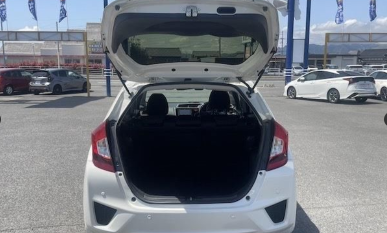 
								HONDA FIT full									