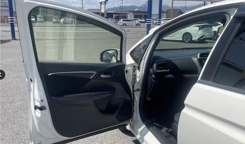 
								HONDA FIT full									