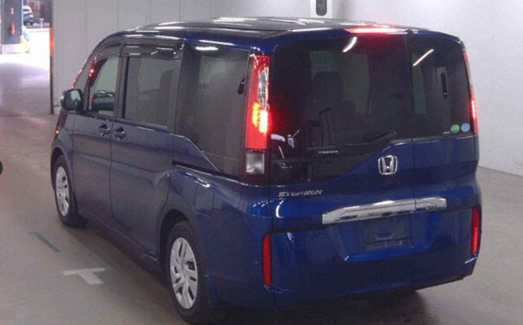 
								HONDA STEPWAGON full									