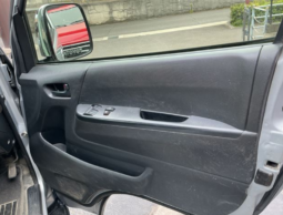 
										TOYOTA HIACE VAN full									