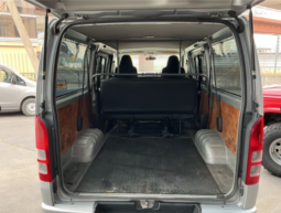 
										TOYOTA HIACE VAN full									