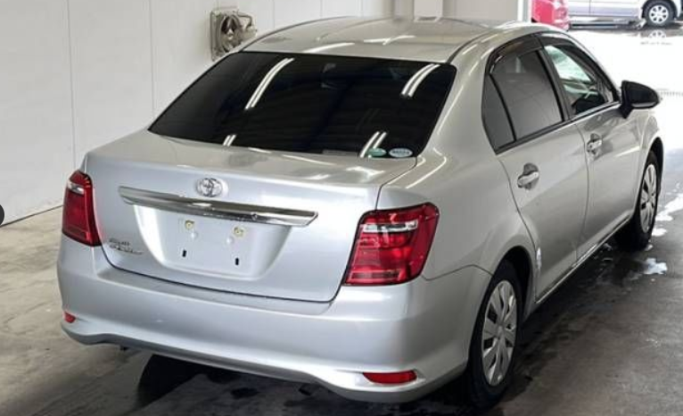 
								TOYOTA COROLLA AXIO full									