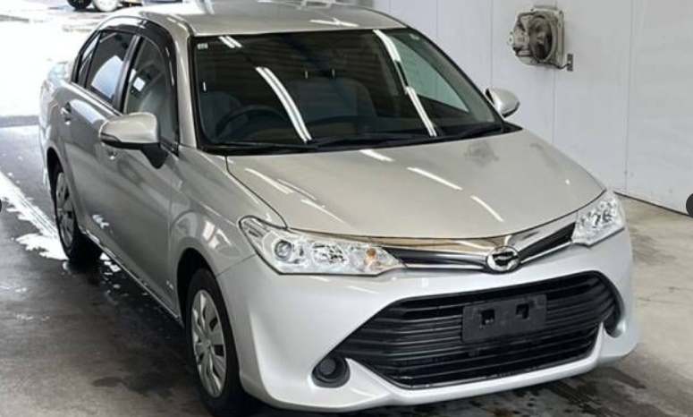 
								TOYOTA COROLLA AXIO full									