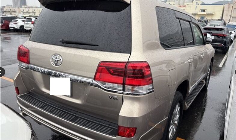 
								TOYOTA LANDCRUISER full									