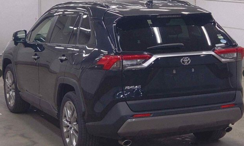 
								TOYOTA RAV4 full									
