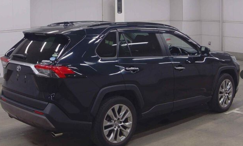 
								TOYOTA RAV4 full									