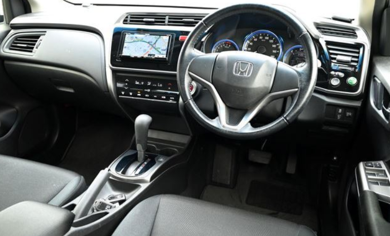 
								HONDA GRACE full									