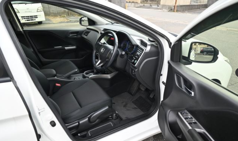 
								HONDA GRACE full									