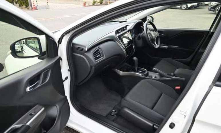 
								HONDA GRACE full									