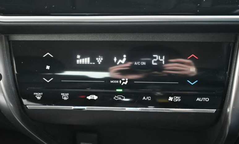 
								HONDA GRACE full									