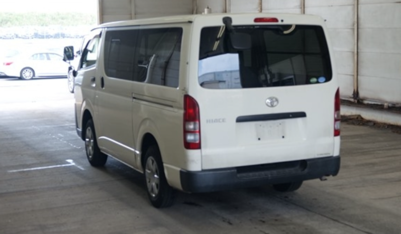 
								TOYOTA HIACE VAN full									