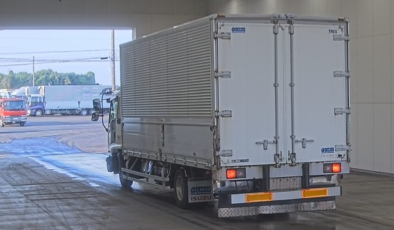
								ISUZU FORWARD full									