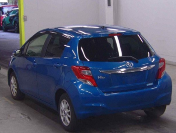 TOYOTA VITZ