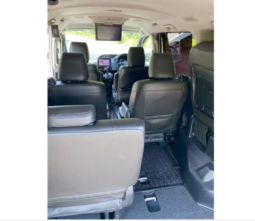 
										TOYOTA VOXY ZS full									