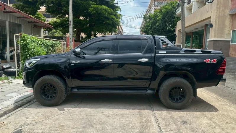 
								2019 TOYOTA HILUX REVO DOUBLE CAB 4WD AT full									
